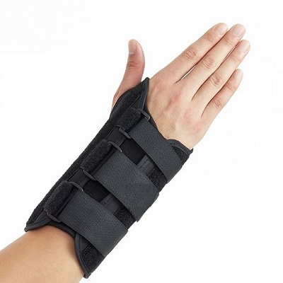 اسپلینت طبی مچ دست راست نوکست O4-002 سایز متوسط