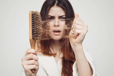 رسانه جدید۱۰ اشتباه بزرگ عامل ریزش مو‌ها